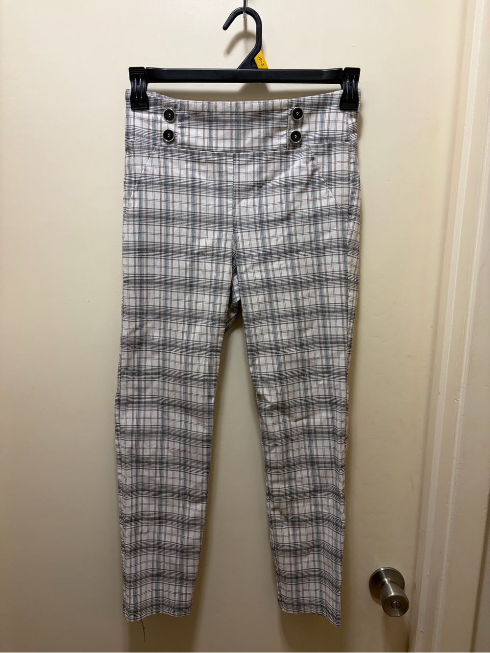 Soho Plaid Button-Front Ankle Pants in White and Black
